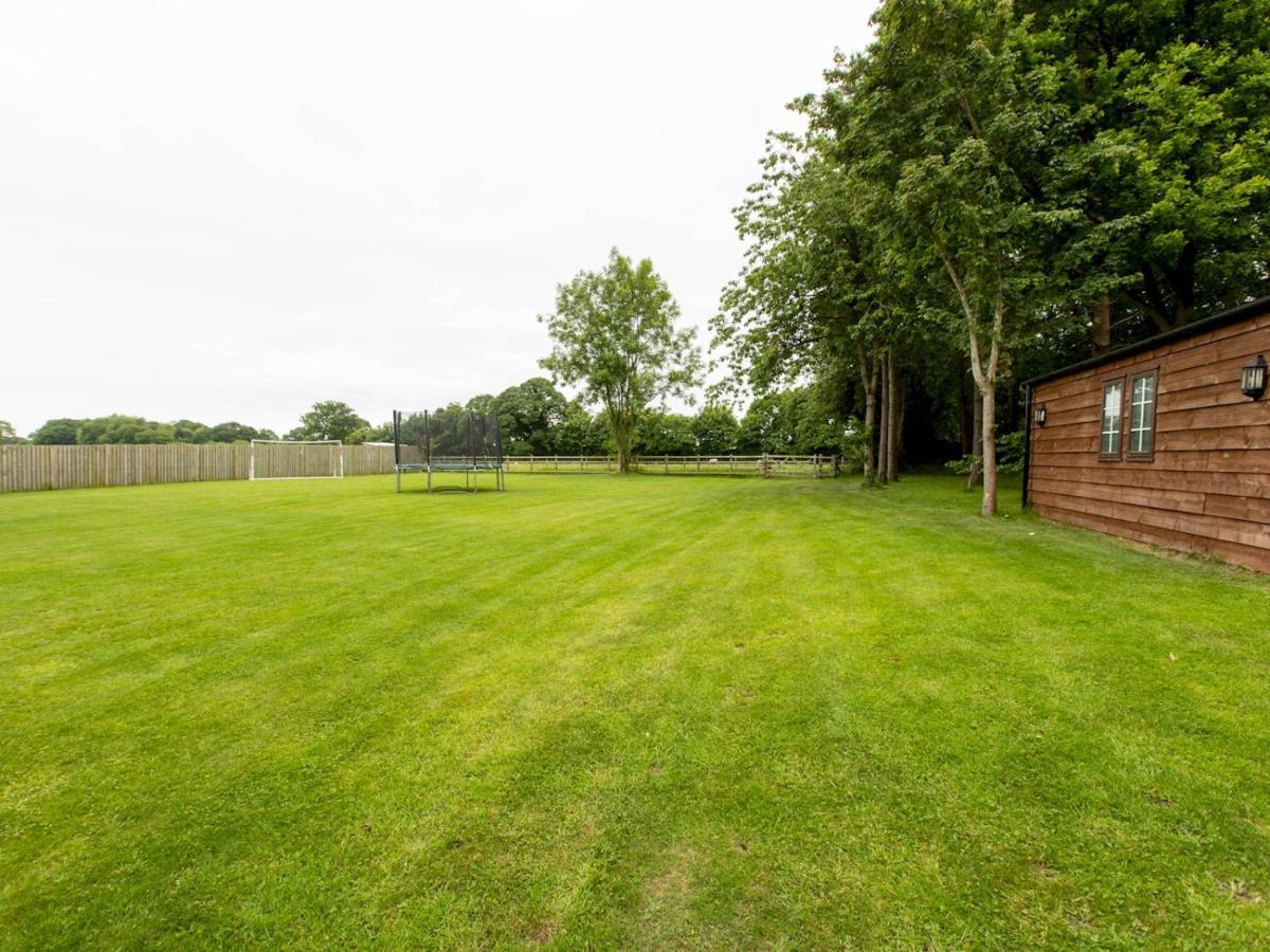 Pass The Keys Superb Space In The Idyllic Village Of Loppington Shrewsbury Exteriör bild
