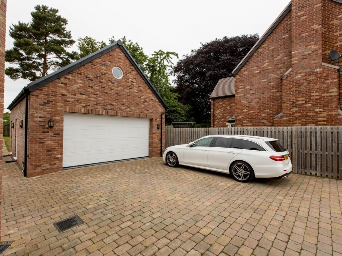 Pass The Keys Superb Space In The Idyllic Village Of Loppington Shrewsbury Exteriör bild